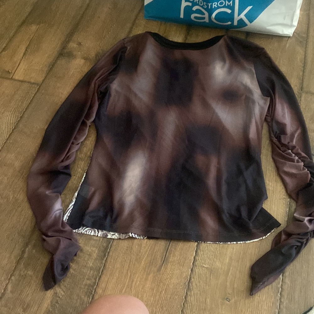 Carine Top - Picture 3 of 3